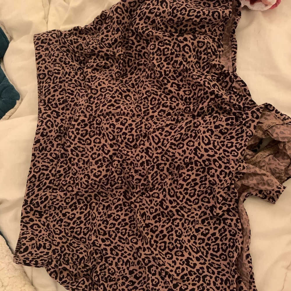 American eagle cheetah printed flowy shorts